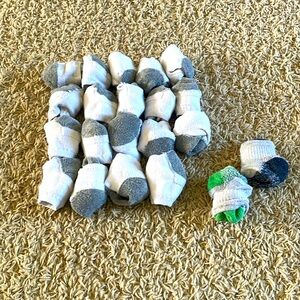 21 pairs boys socks size 10-1